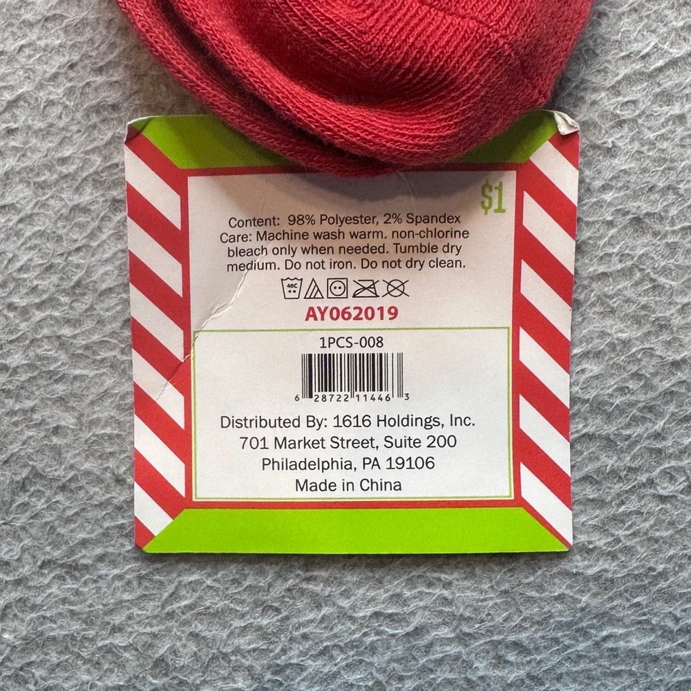 1616 Holdings Socks Womens 9-11 Red Christmas Snowman Snowflake Low Cut Holiday